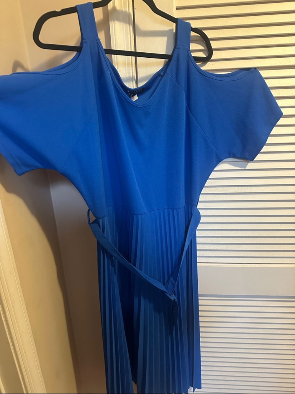 Bright Blue Cold-Shoulder Pleated Midi Dress with Waist Tie
